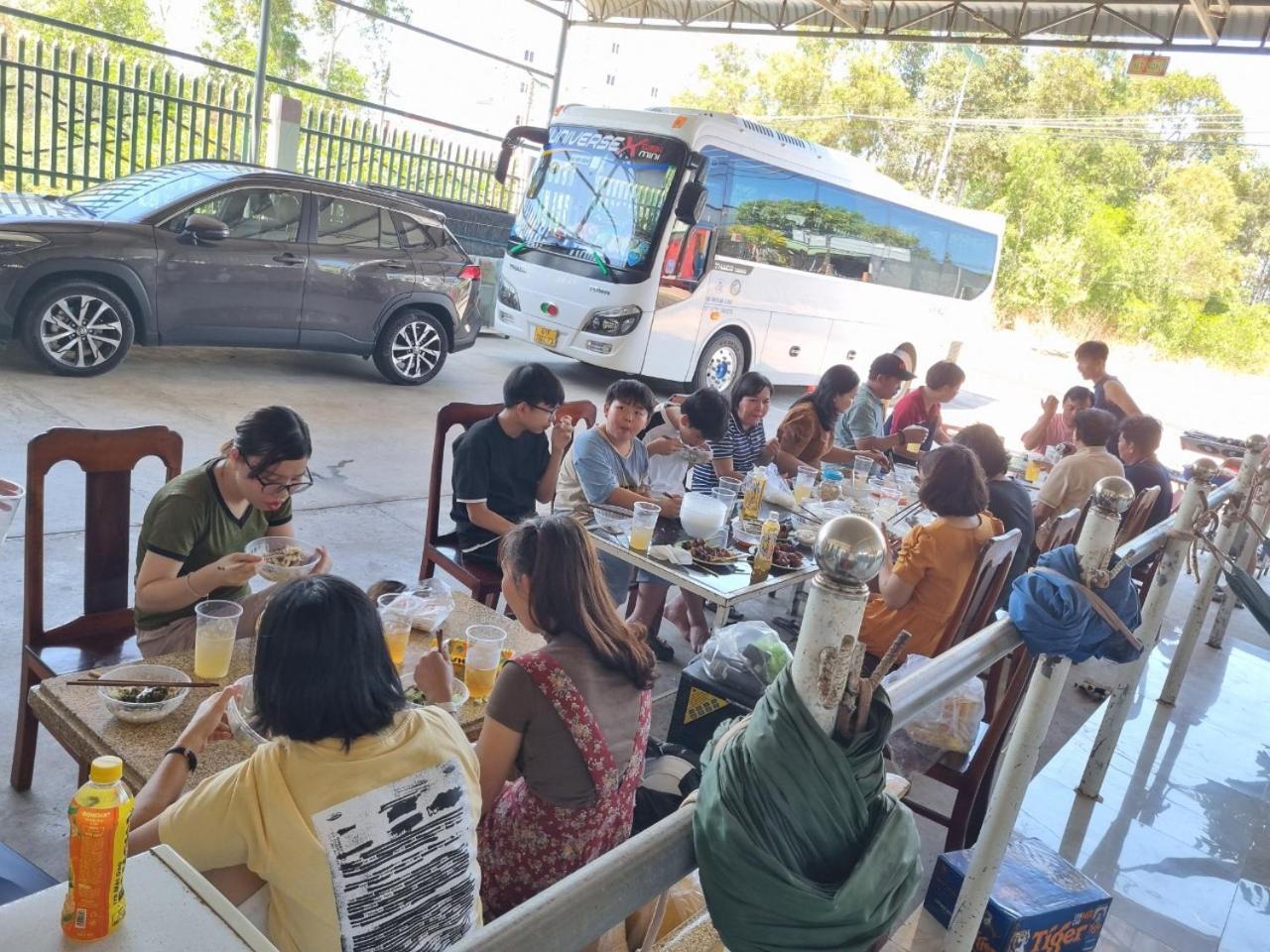 Khach San Ngoc Quynh Hotell La Gi Eksteriør bilde