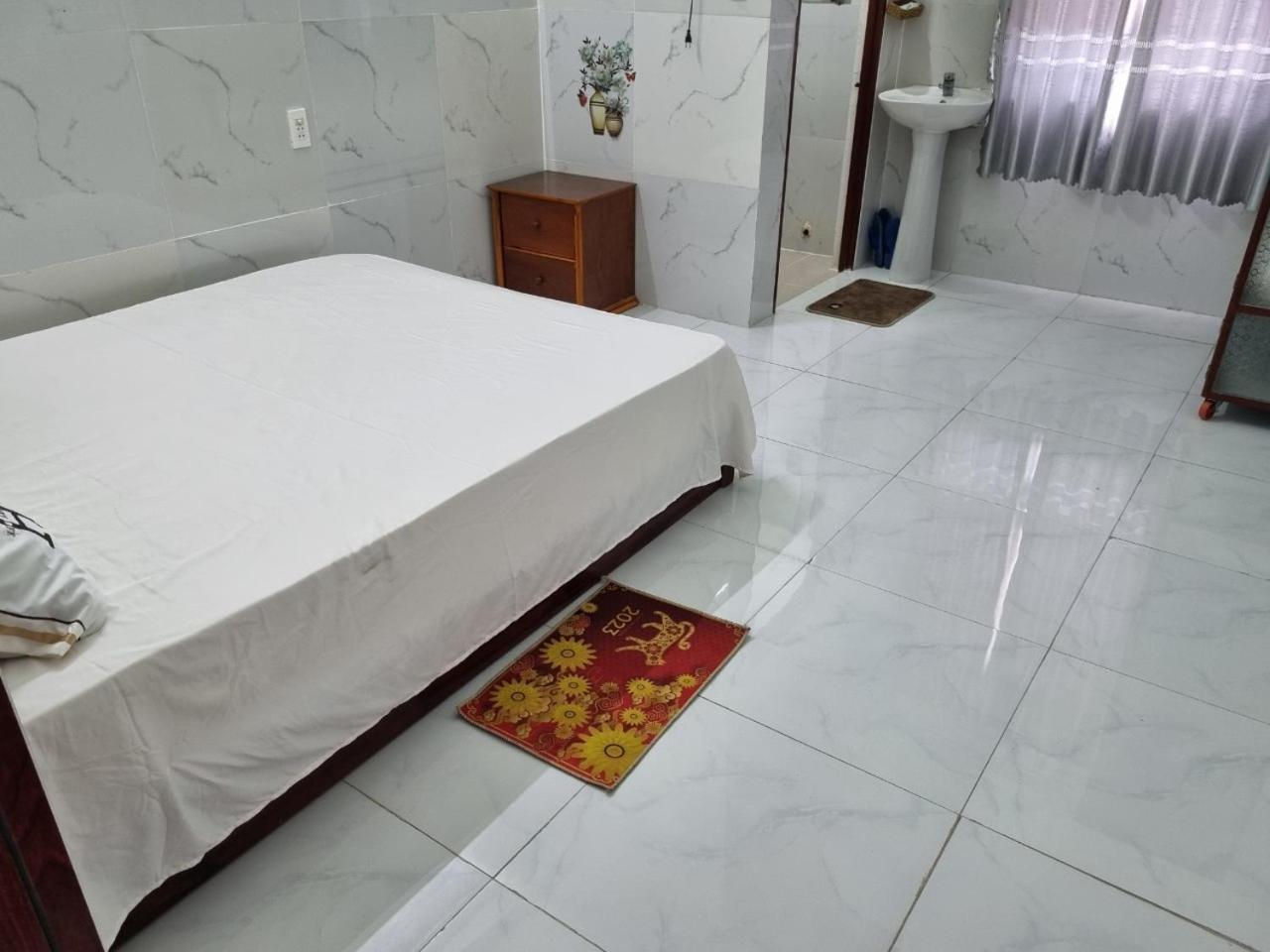 Khach San Ngoc Quynh Hotell La Gi Eksteriør bilde