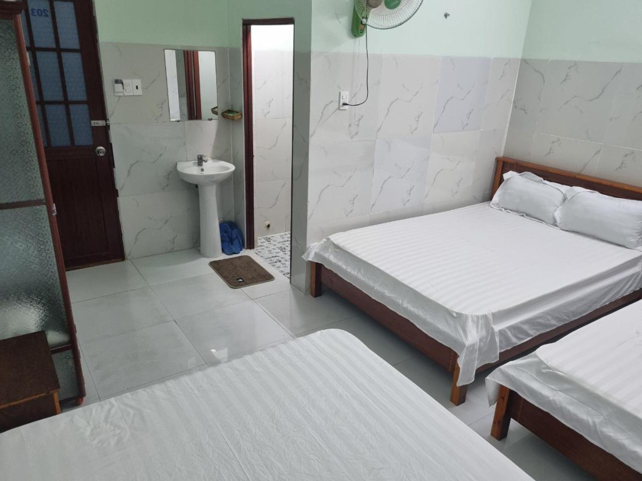 Khach San Ngoc Quynh Hotell La Gi Eksteriør bilde